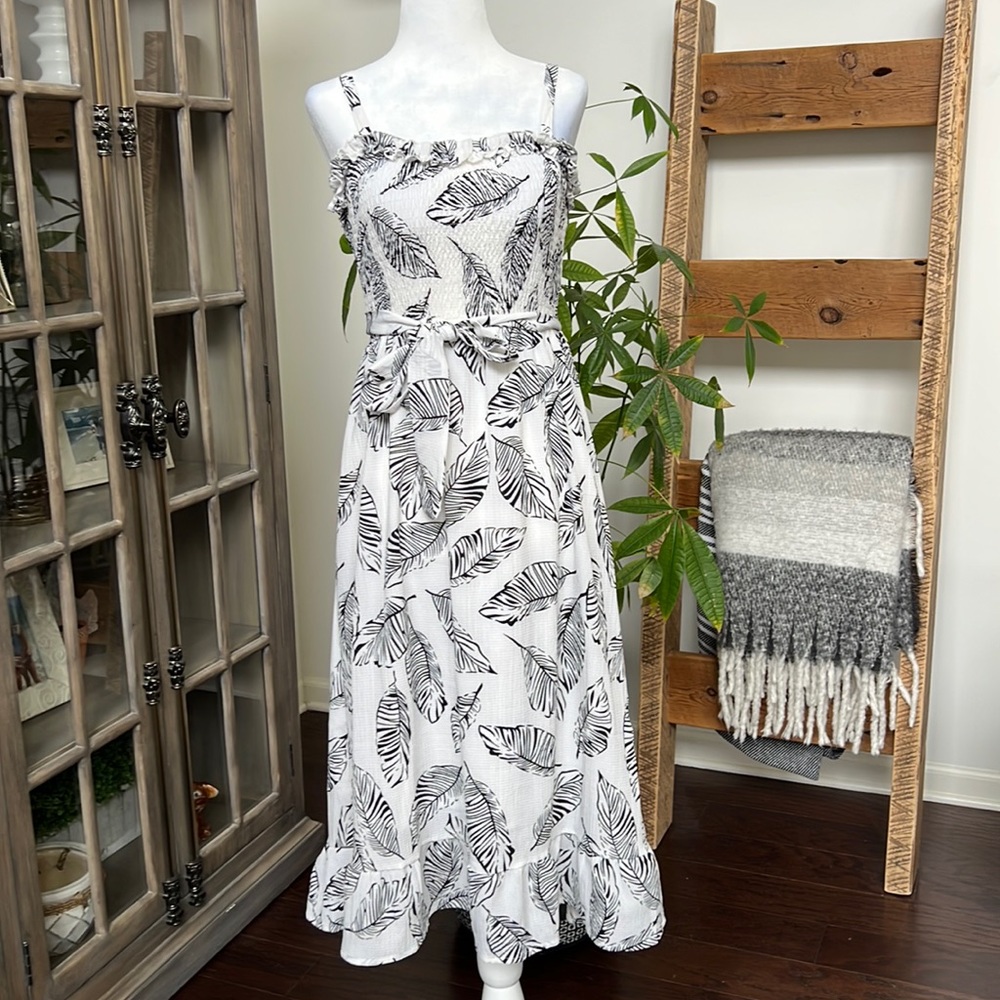 White and black mid calf strappy sun dress